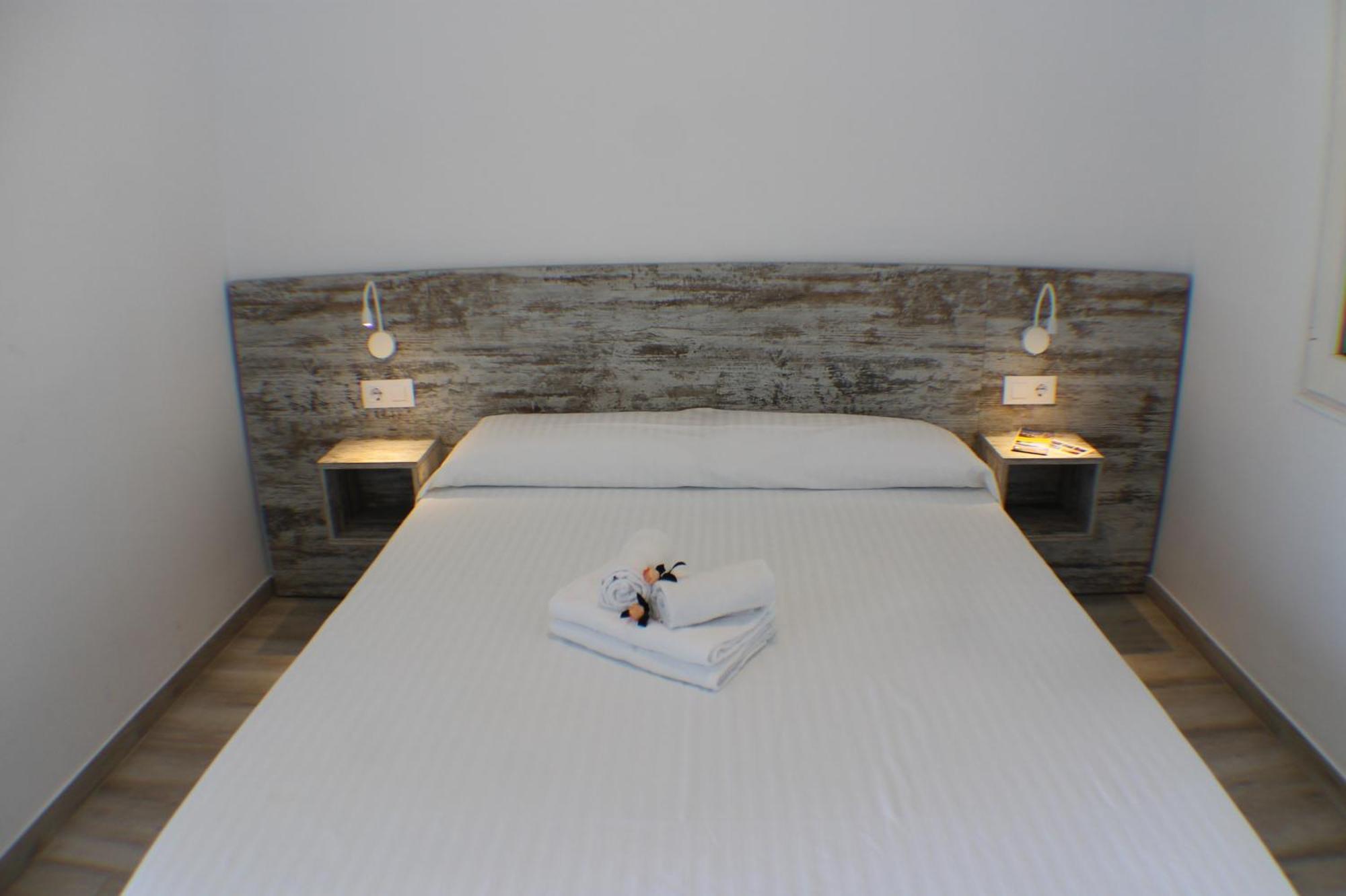Agi Gloria Rooms Roses Luaran gambar